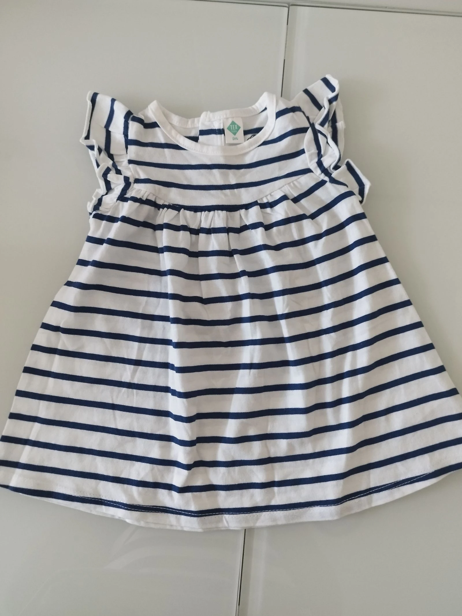 Camiseta larga tipo vestido de rayas azul y blanco 9 meses yex